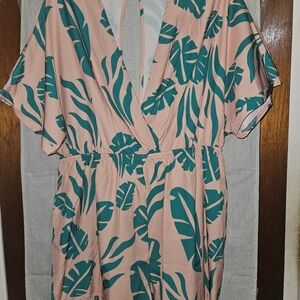 SHEIN Green and Beige Leaf Print Outfit